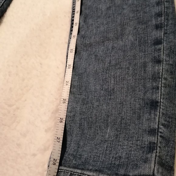 H&M light wash skinny jeans, size 6 - Picture 10 of 10
